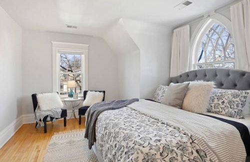 Luxury 6600 sq.ft Stunning Home/Sleeps 10+ - Foto 2