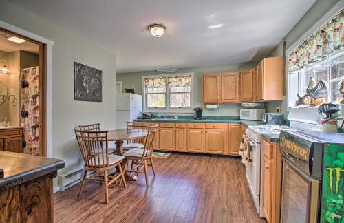 Spacious Mtn Cabin on 7 Private Acres in Athol! - Foto 14