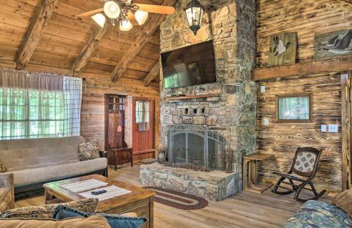 Peaceful Log Cabin Escape Near Table Rock Lake! - Foto 5