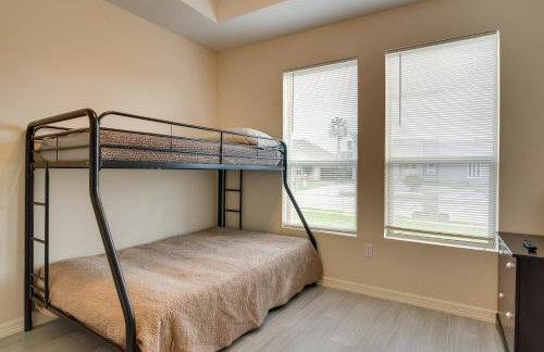 WFH-Friendly Brownsville Home with Private Patio - Foto 14