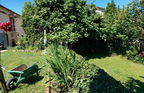 2Bed House Sleeps 4 - Parking Views 3min to Town - Foto 34