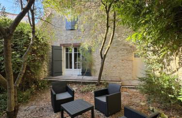 Marais Inn, maison typique avec piscine et jardin arboré, 10 kms Niort - Foto 15