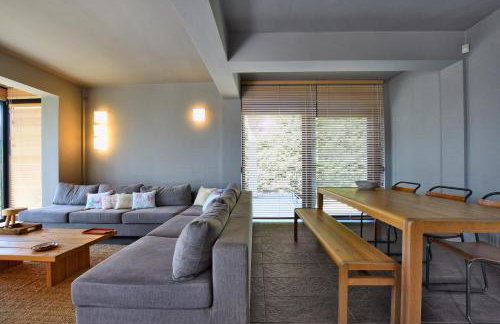 Elia Seafront Villa - Photo 11