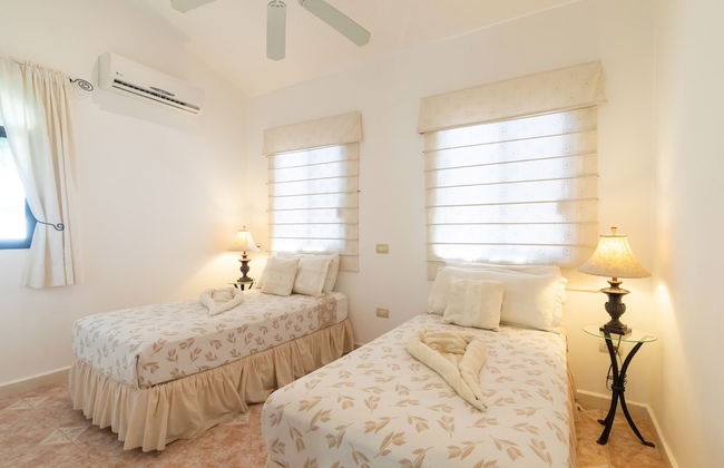Condo Santuario by Playa Paradise - Photo 3