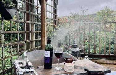 1 Secluded romantic cabin for two with outdoor bath! - Photo 3