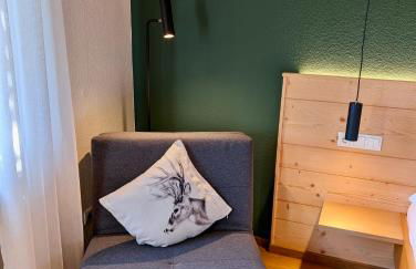 Gästehaus Philipp im Herzen des Fichtelgebirges - 5 Ferienwohnungen, großes Grundstück, Wald und Wiese, Wohnung mit privater Sauna, kostenfreie Parkplätze, WLAN - Foto 31