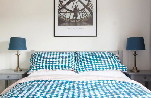 Balcony View, Fitzroy Court, 2 Bed Apartment, 2 Bathroom - High Wycombe - Foto 1