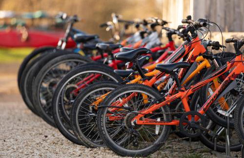 Pet friendly Cotswold Cottage with hot tub and swimming pools - Foto 26