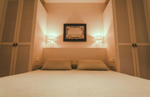 SeaHomes Vacations - Seafront Brand New Apt with PKG - Photo 28