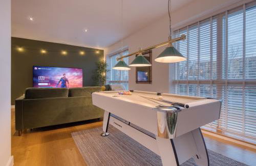 Cambridge - hot tub, sauna, parking, pool table - Foto 42