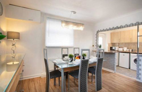 Rawmarsh House, Rotherham for contractors & Families, off-road parking, high speed wifi - Foto 42