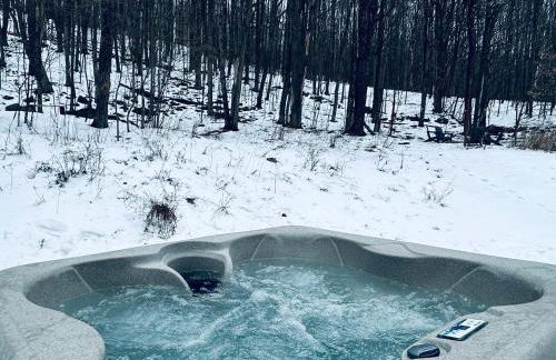 Cozy Cottage with Jacuzzi, Sauna, Fire Pit and Reading Nook! - Foto 5