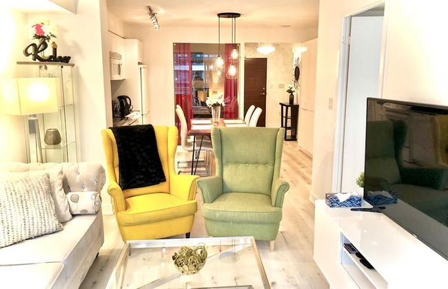 Toronto Downtown Suites CN Tower View - Photo 10