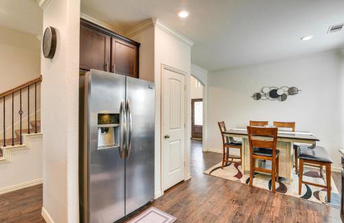 22 Mi to Dtwn Houston Spacious Baytown Home! - Foto 9