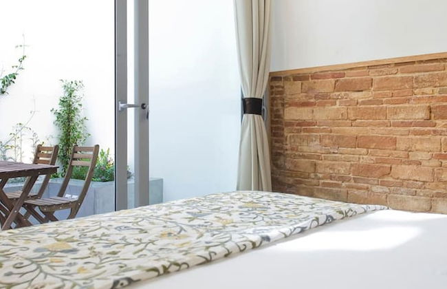 Unique Architects Apartment IN Trendy Central Poble SEC By Myrentalhost - Photo 3