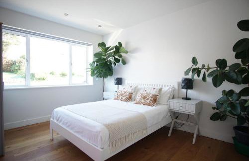 Stunning 4 Bedroom Home with Wild Spa, Gym & Hot Tub - Foto 19