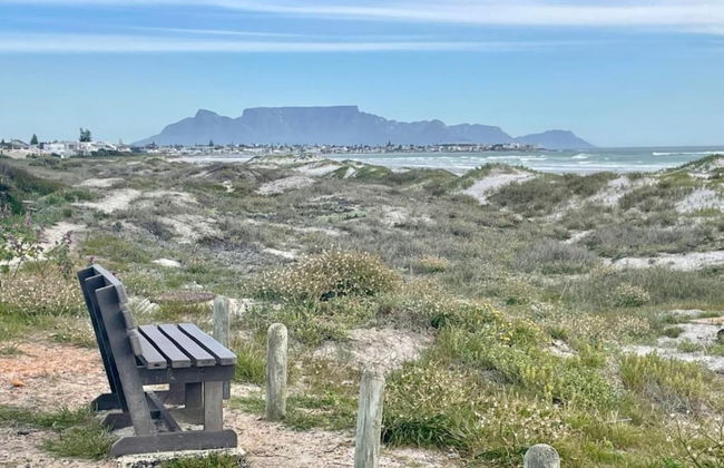 Beachfront, Private Pool, Pizza Oven, Pool Table, Fast Internet, Family Friendly - Photo 45