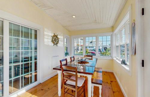 Seas the Day - Photo 9