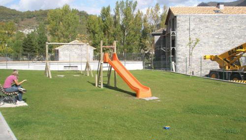 Apartamentos Portal de Ordesa - Photo 2, Garden