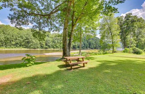 Charming Parsons Cabin with Grill on the Cheat River - Foto 29