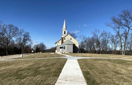 Tranquil Retreat to the Woods: Beautiful Family-Friendly Cottage near Owensville, Missouri - Foto 29