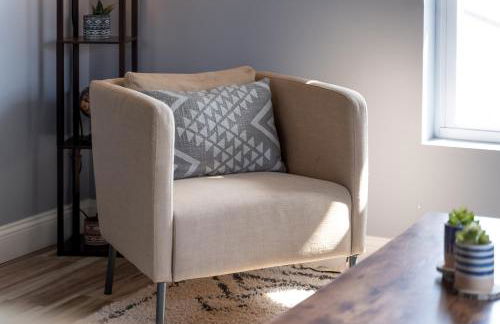 Walk to WP Gate and Free Parking - Foto 7