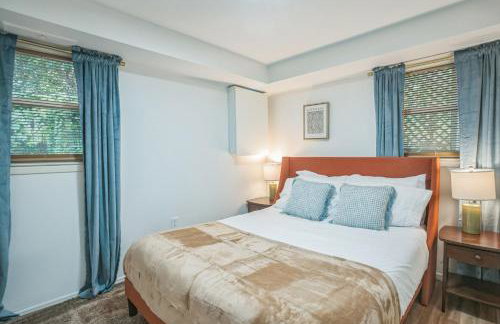 Centrally Located 4BD Home BBQ Downtown Nearby - Foto 14