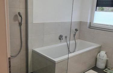 großzügige Unterkunft mit Terrasse - Foto 13