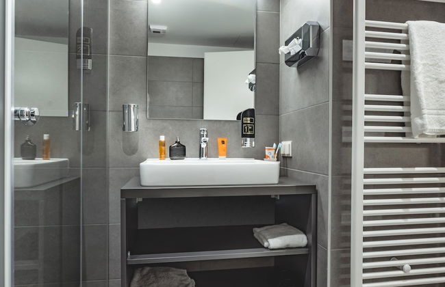 Oliver Apartments - Photo 50