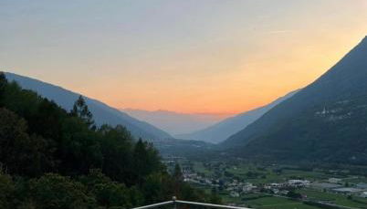 FOPPOLI CASTLE, PRIVATE 11th CENTURY FORTRESS WITH PANORAMIC VIEW, SAUNA AND HOT TUB OVERLOOKING THE VALTELLINA - Foto 2