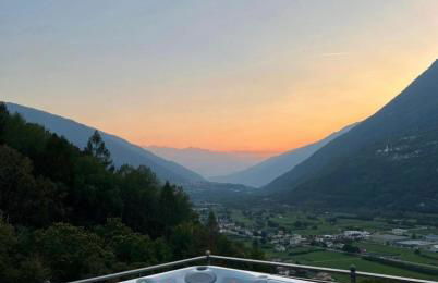 FOPPOLI CASTLE, PRIVATE 11th CENTURY FORTRESS WITH PANORAMIC VIEW, SAUNA AND HOT TUB OVERLOOKING THE VALTELLINA - Foto 2