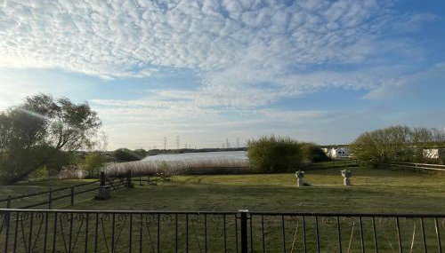Lake View Suite, Romney Marsh - Photo 2