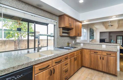 4 Bedroom house large pool & spa in prime location - Foto 45