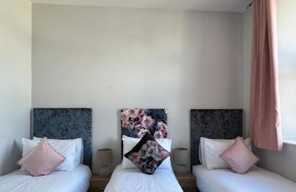 Welsh Getaway Apartment - Town Centre - Photo 18