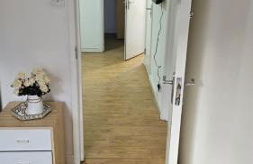 Spacious 2B Apt Zone 2 sleeps 4 F5 - Photo 17