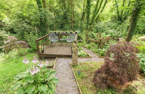 Charlecote House - Photo 19