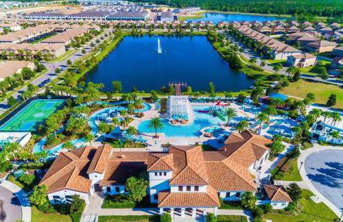 Luxury 8BR Villa with Pool, Spa, Theater & Game Room near Disney - Foto 65