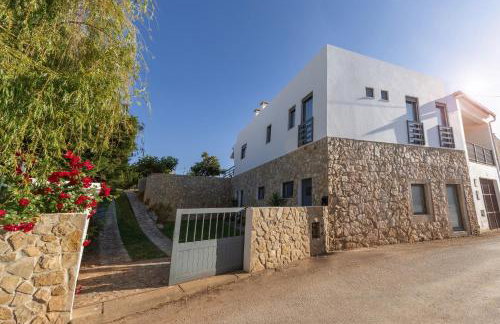 In the Peace of the Foothills - Photo 24