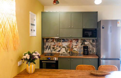 Savina Seafront Home - Photo 10