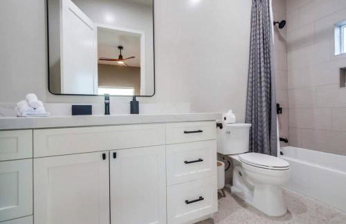 Serene Resort-Style Escape - Perfect for Families - Photo 41