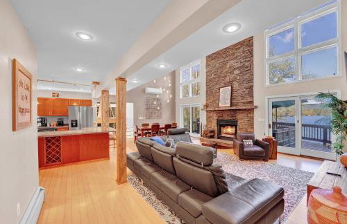 Lakefront Sunsets, Hot Tub, Pool Table, Kayaks - Foto 33