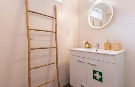 Cozy Retreat with Patio Near Sintra by LovelyStay - Foto 17