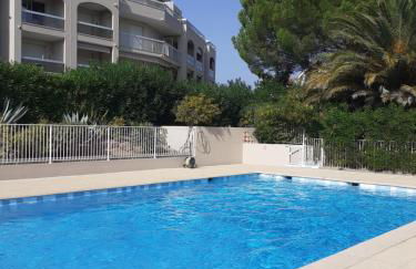 T2 Bord de mer avec jardin et piscine - Foto 1