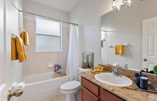 4Br Pool Villa, Near Disney - Gated Resort! - Foto 17