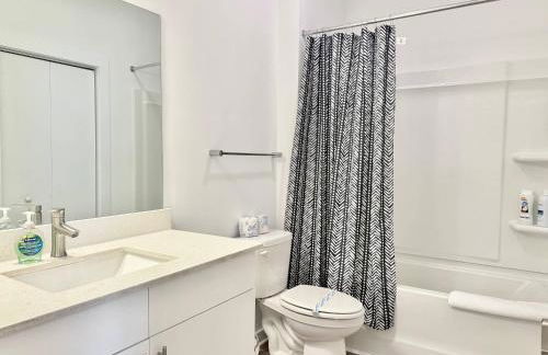 Luxury 2B2B Penthouse with Balcony Downtown 542Blvd - Foto 7