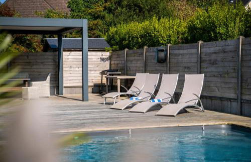 Villa avec piscine privée, sauna, jardin et parking - Foto 25