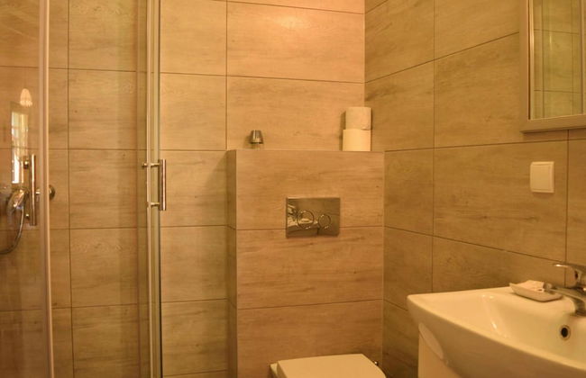 Semi-detached House Near the Lake - Photo 12