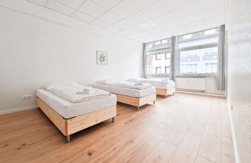 Tolstov Apartments - City Center Apartments with 5 Rooms - 10 Min Messe DUS - Foto 9