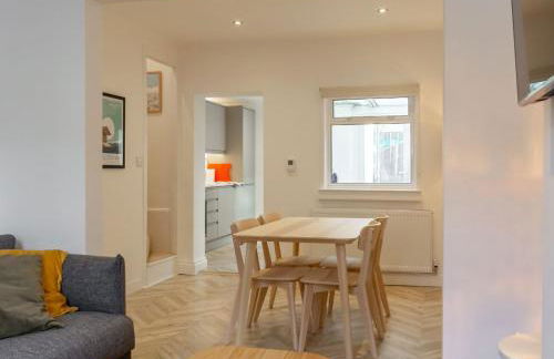 Bright & Airy 2BD - 10 mins walk to Chelt Centre! - Photo 42