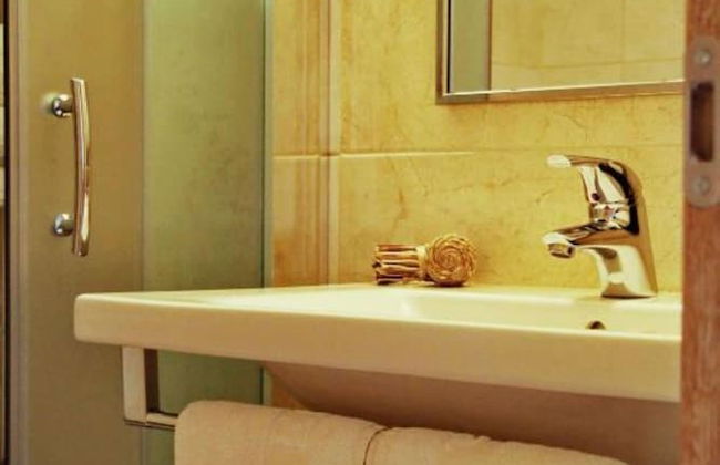 Bella Elena - Photo 22